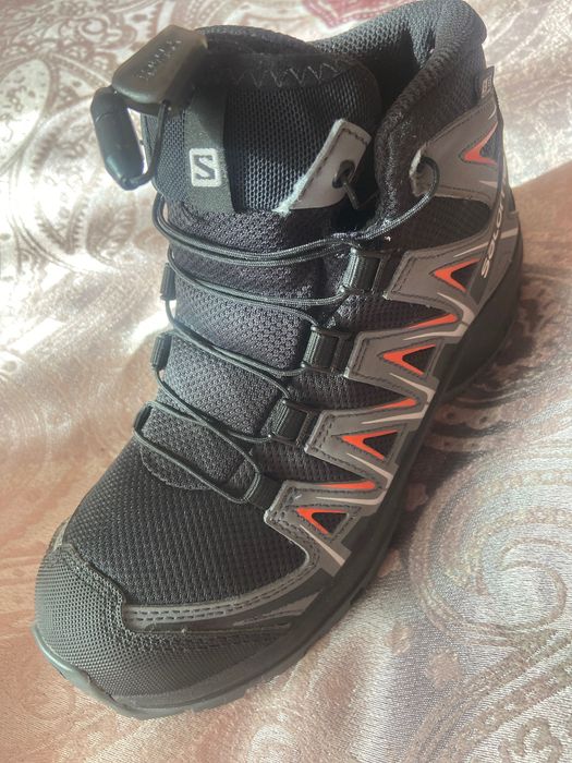 Ботинки Salomon 34 размер. Новые