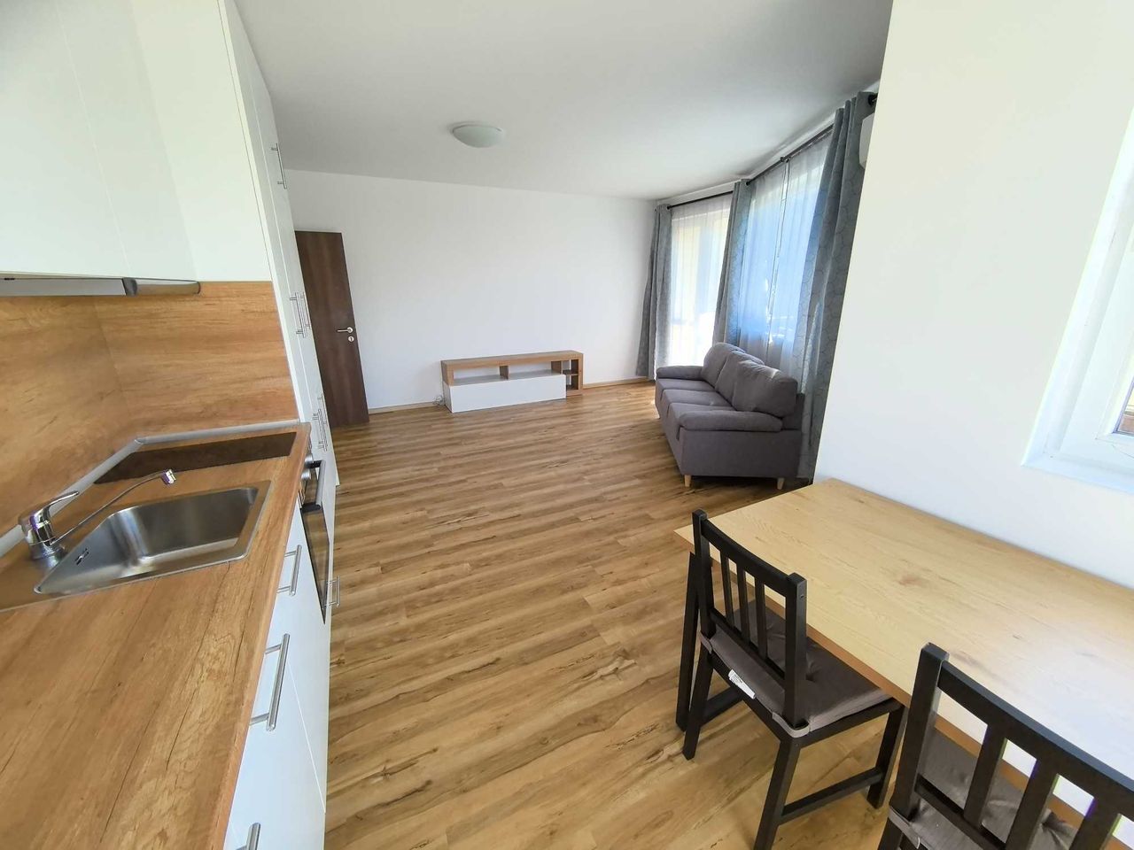 Дава се под наем Двустаен апартамент в София, Левски Г - 57 кв.м за 550 € - Снимка #5