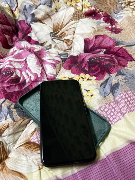 Обменяю айфон 11