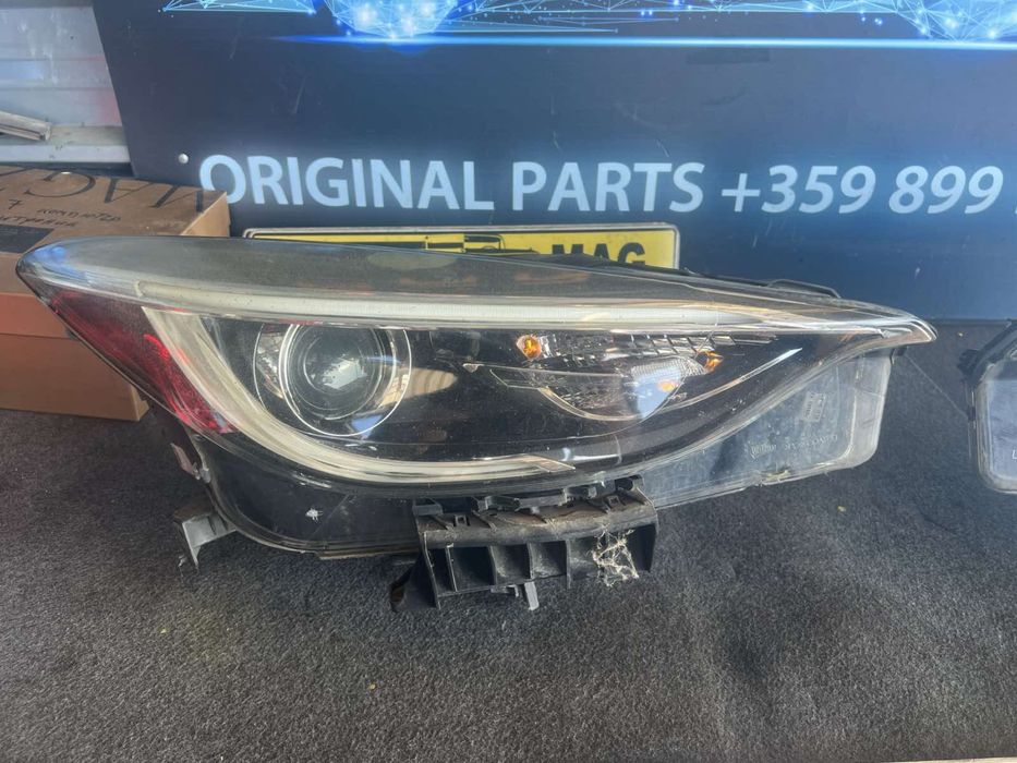 Оригинални фар,фарове за Инфинити Кю30 Infiniti Q30