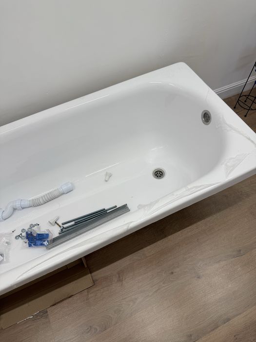 Продам ванну акриловую