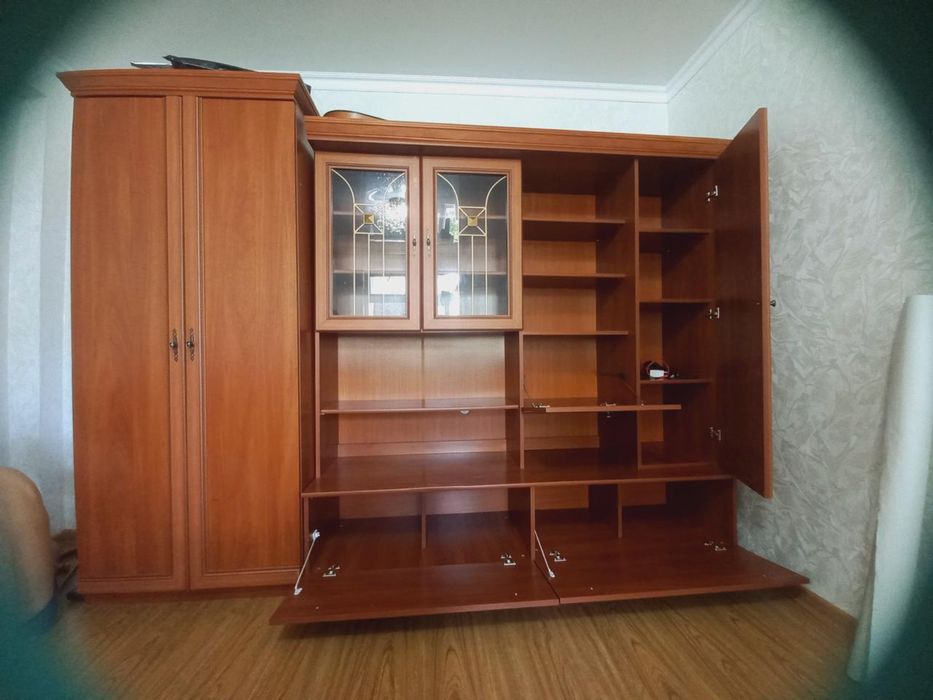 Продам стенку в отличном состоянии