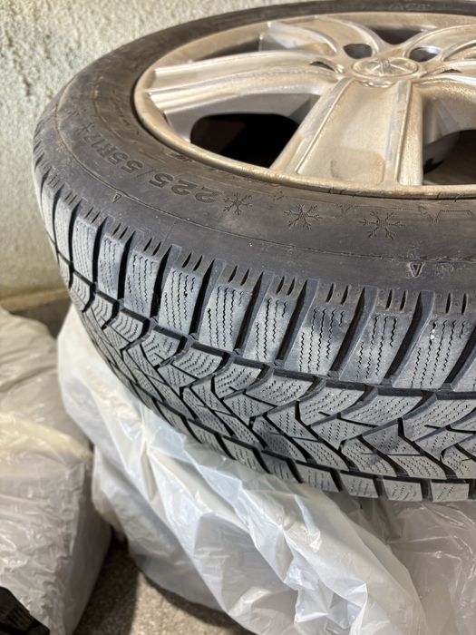 джанти Dezent със зимни гуми 4 броя и датчици 225/55/17
