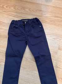 Pantaloni baiat 4 ani Guess