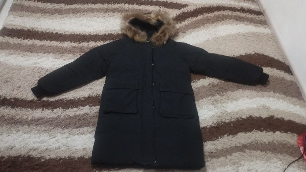 Срочно продам зимние куртки