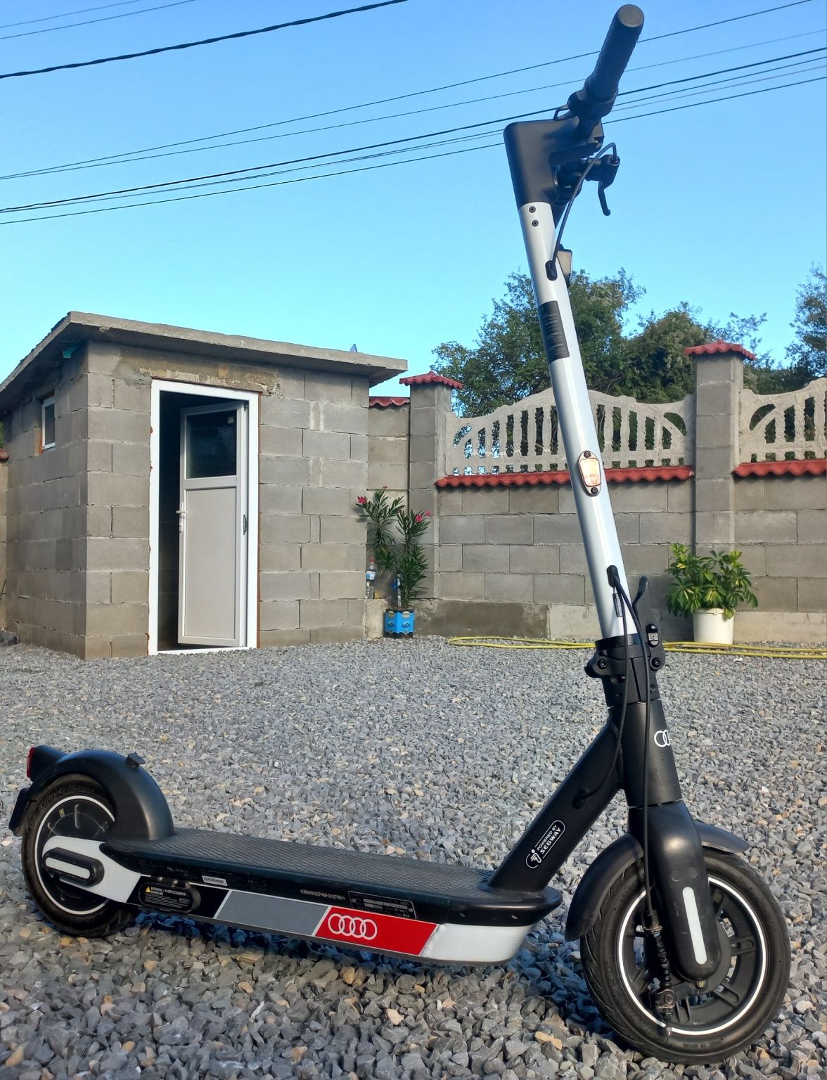 Електрическа тротинетка audi segway