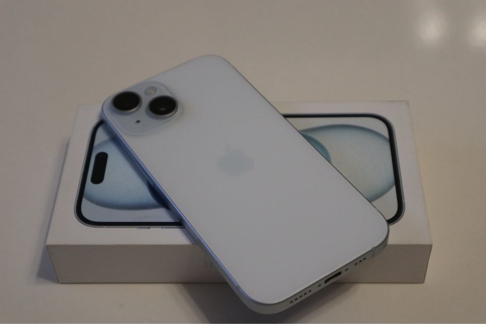 Iphone 15 256 GB blue