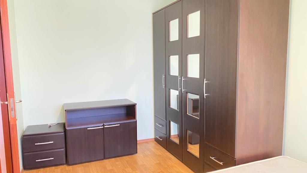 Ofer spre închiriere apartament 2 camere