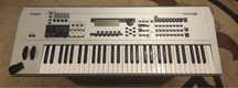 Yamaha MO6 Sintetizator 61 clape + pedala si husa