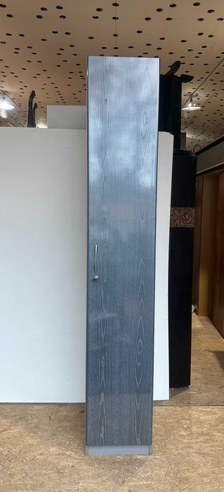 4 buc Dulap Soldat cu Rafturi si Suport umerase; Dulap cu cheie; Fiset