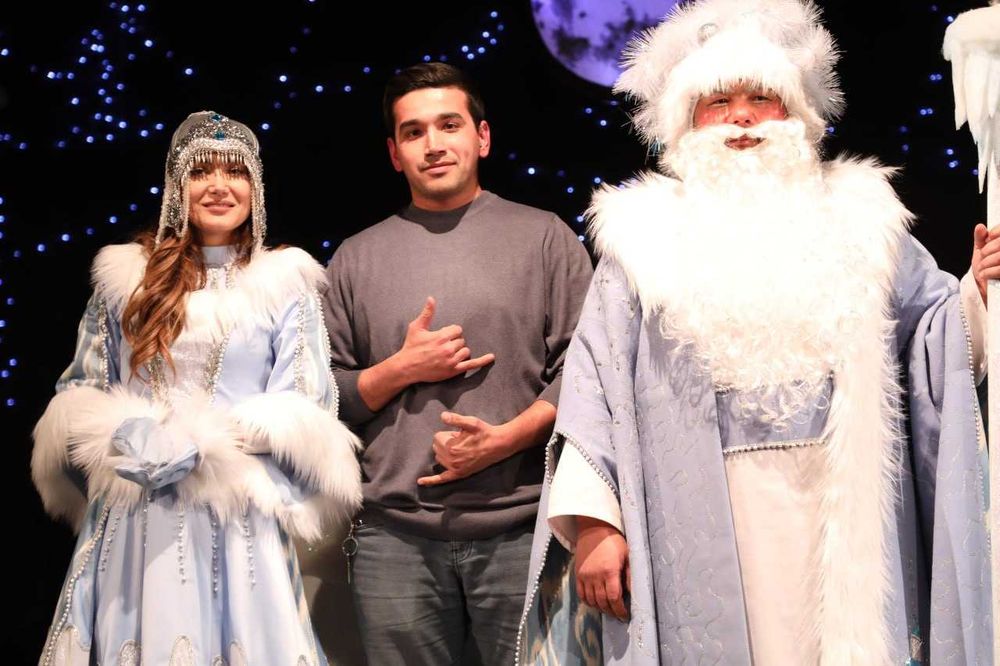 Qorbobo va Qorqiz xizmati. Дед Мороз