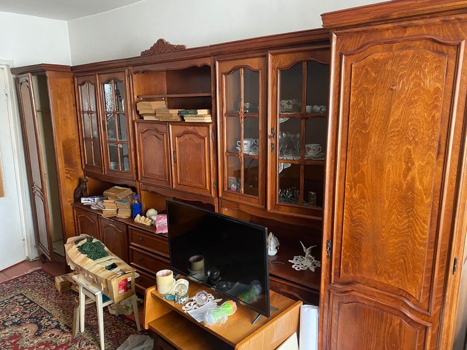 Mobila Sufragerie culoare maro deschis