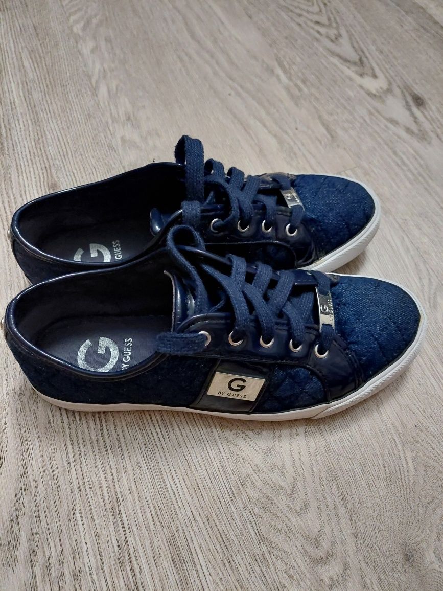 Дамски гуменки Guess