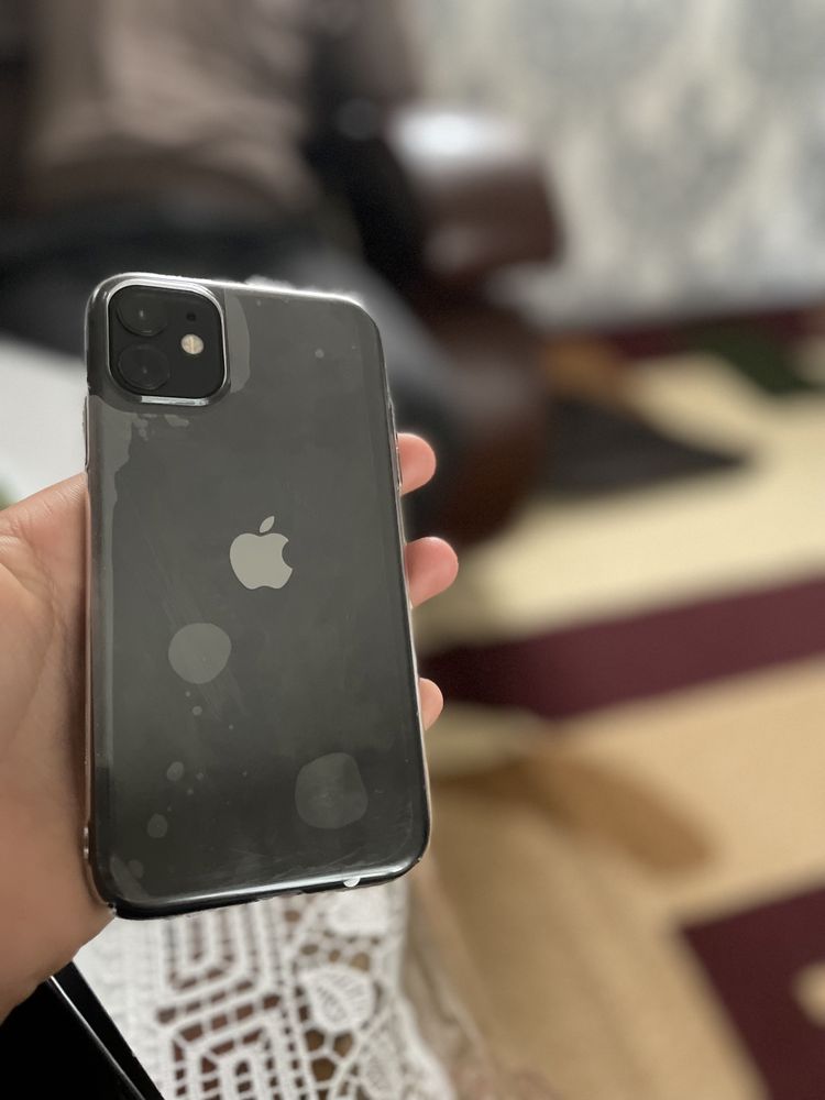 IPhone 11 (Black)