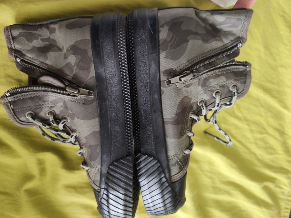 Adidași copii înalți tip gheata Zara, mărimea 31