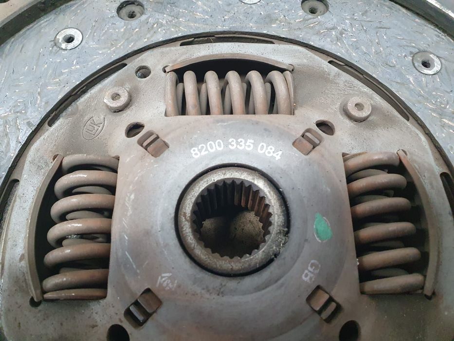 Kit ambreiaj cu volanta masa simpla 8200335084  1.5 dci K9K Dacia Log