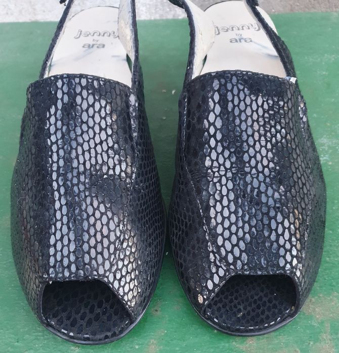 Sandale piele lacuita