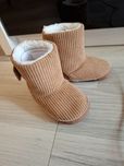 Botosei stil UGG bej mărimea 21