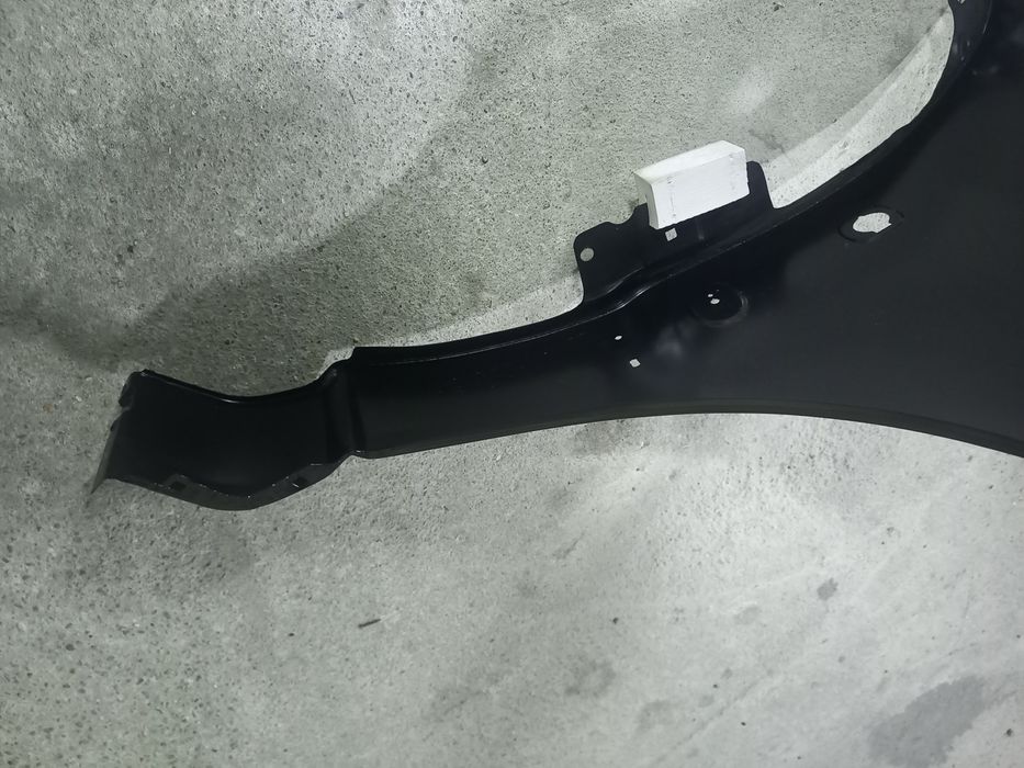 Aripa noua fata stanga Audi A4 far cu semnalizarea separat