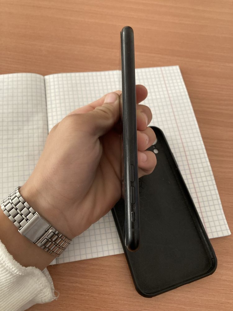 Iphone Xr в отличном состояние