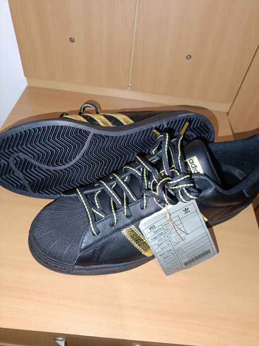 Adidas superstar N44,чисто нов, естествена кожа.