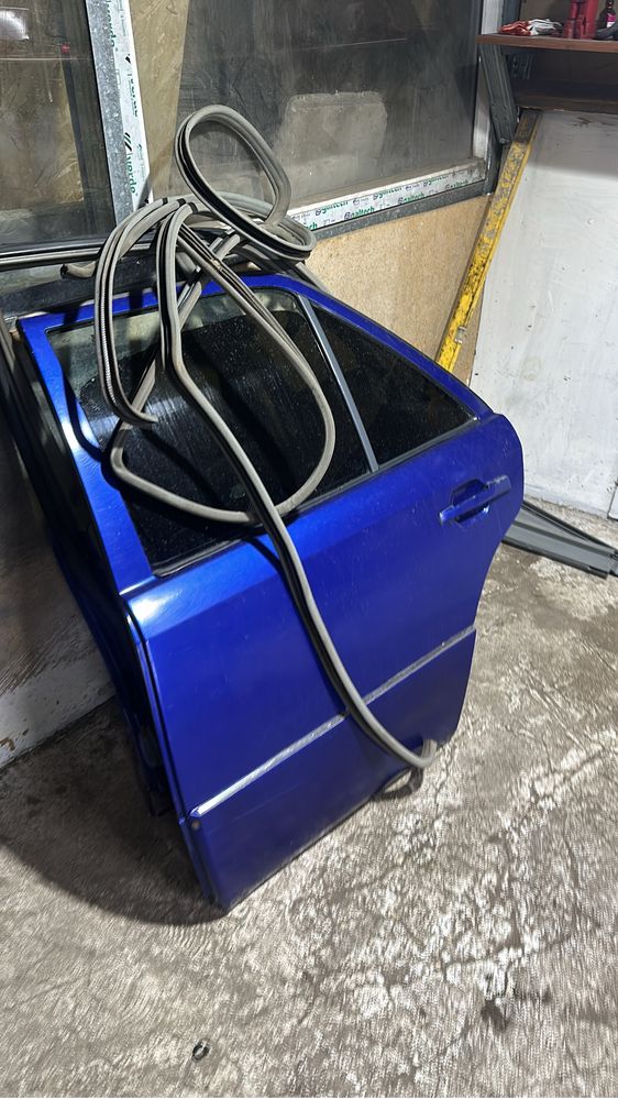 Продам Зачасти на Мерс 124