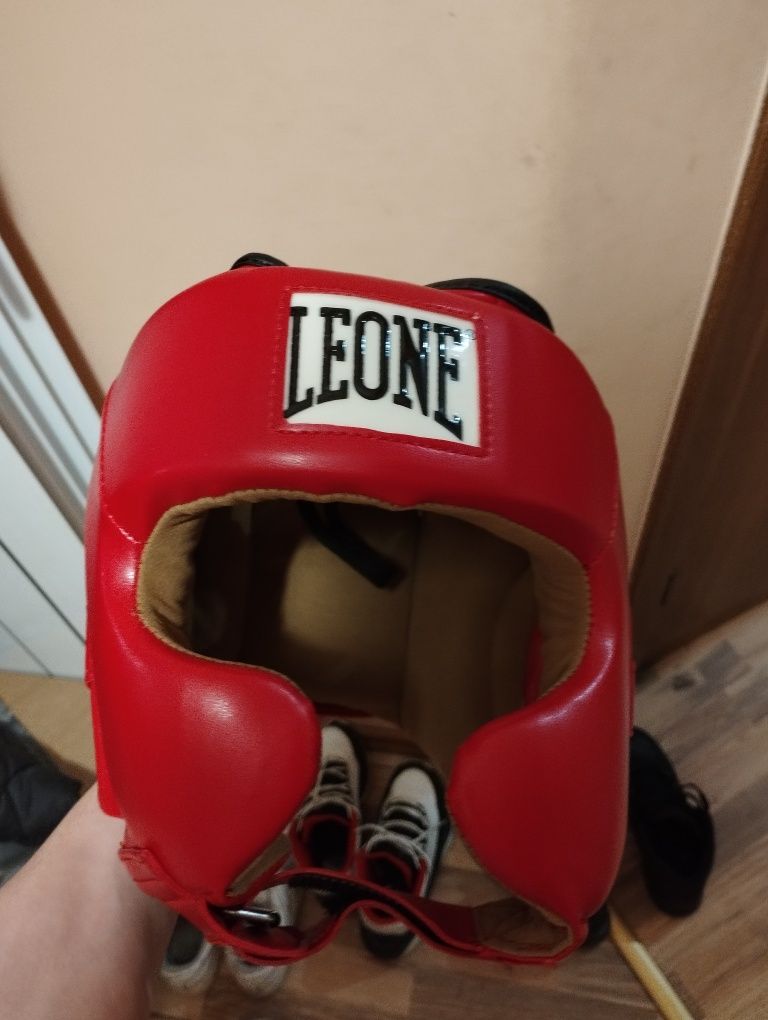 Каска за бокс Leone cs415