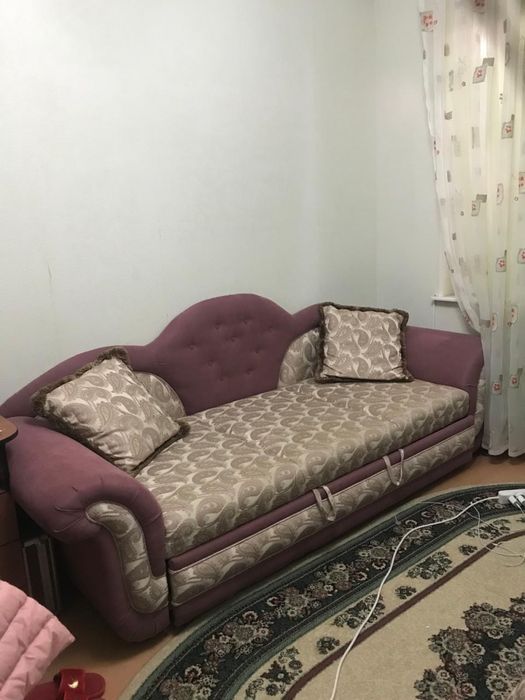 Диван раскладной, почти новый