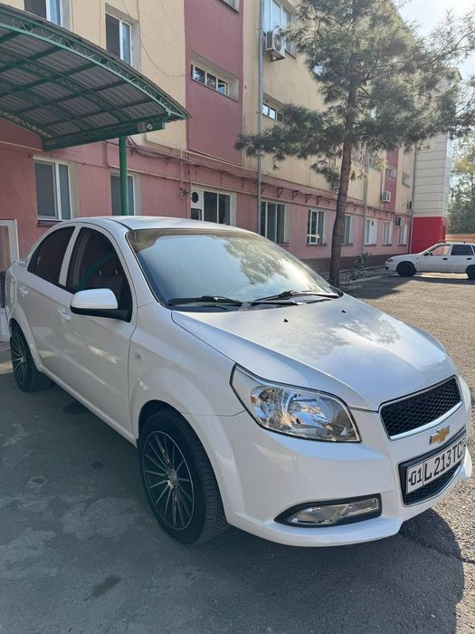 Neksa 3 yili 2019 kraskasi toza sotiladi