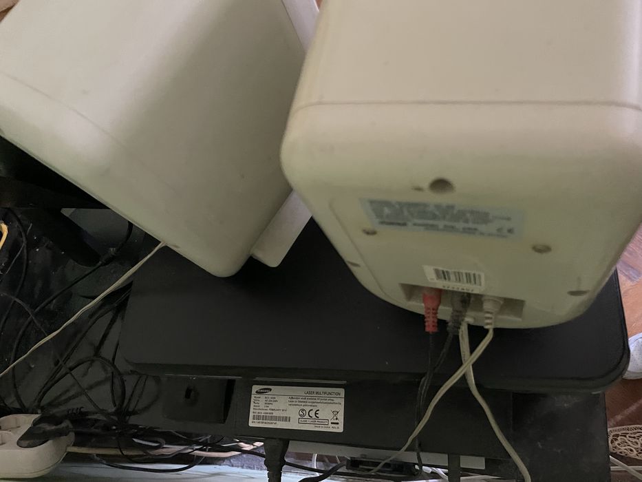 Boxe, imprimanta, calculator functional