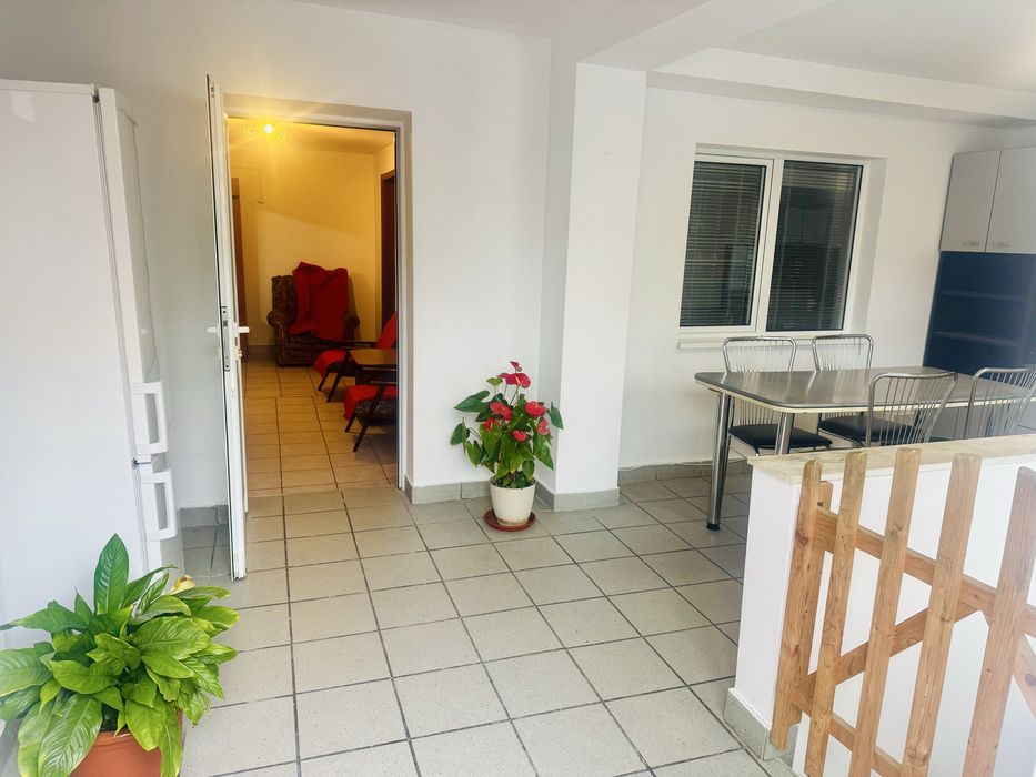 Proprietar inchiriez Locuinta/ Spatiu Comercial/Birouri, Cetate- Piata