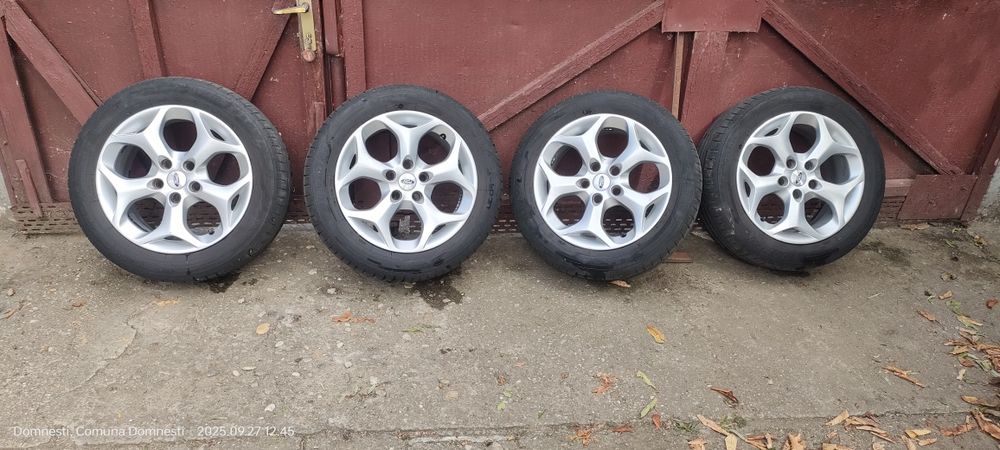 Vand jante aliaj Ford focus 2 OE cu caucicuri de vara 205/55/R16 .