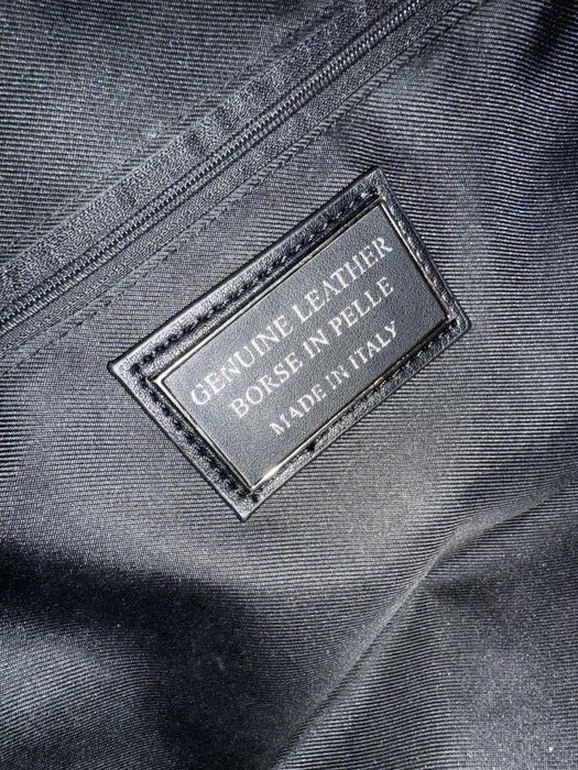 Сумка кожаная черная