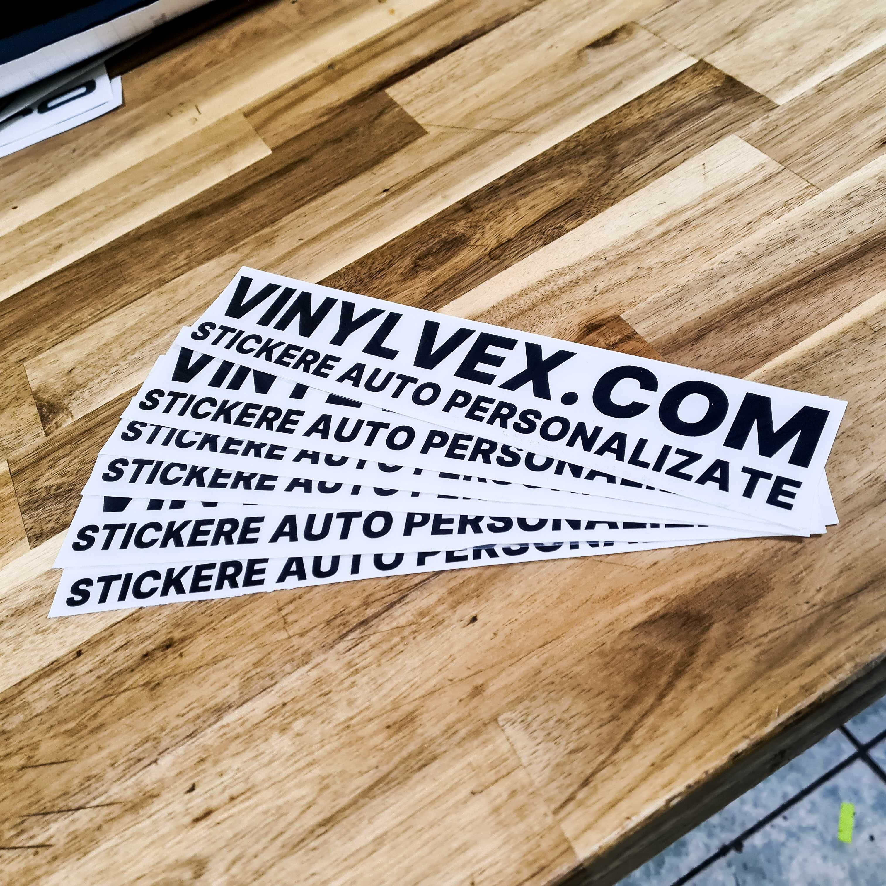 Vand stickere auto personalizate / la comanda