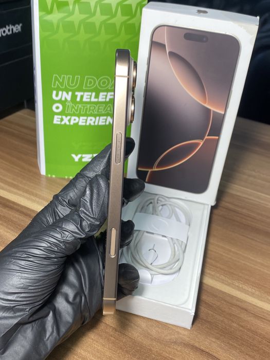 iPhone 16 Pro Max • 256 GB • Desert Titanium