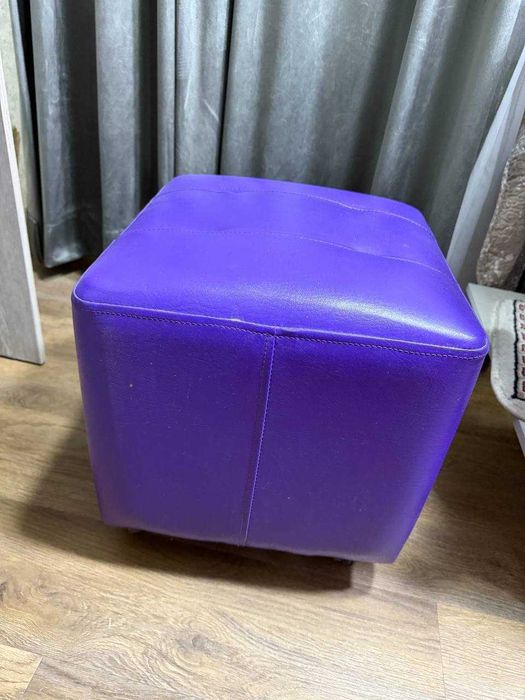 Salon uchun stullar toplami