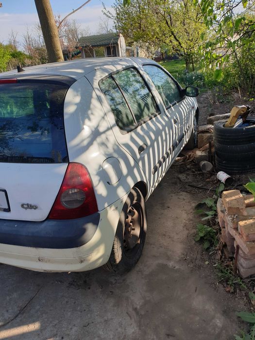 Vand Renault clio 2 dezmembrari