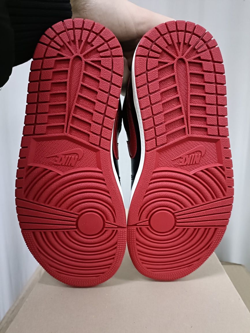 Nike Air Jordan 1 Low номер 36 код 48A