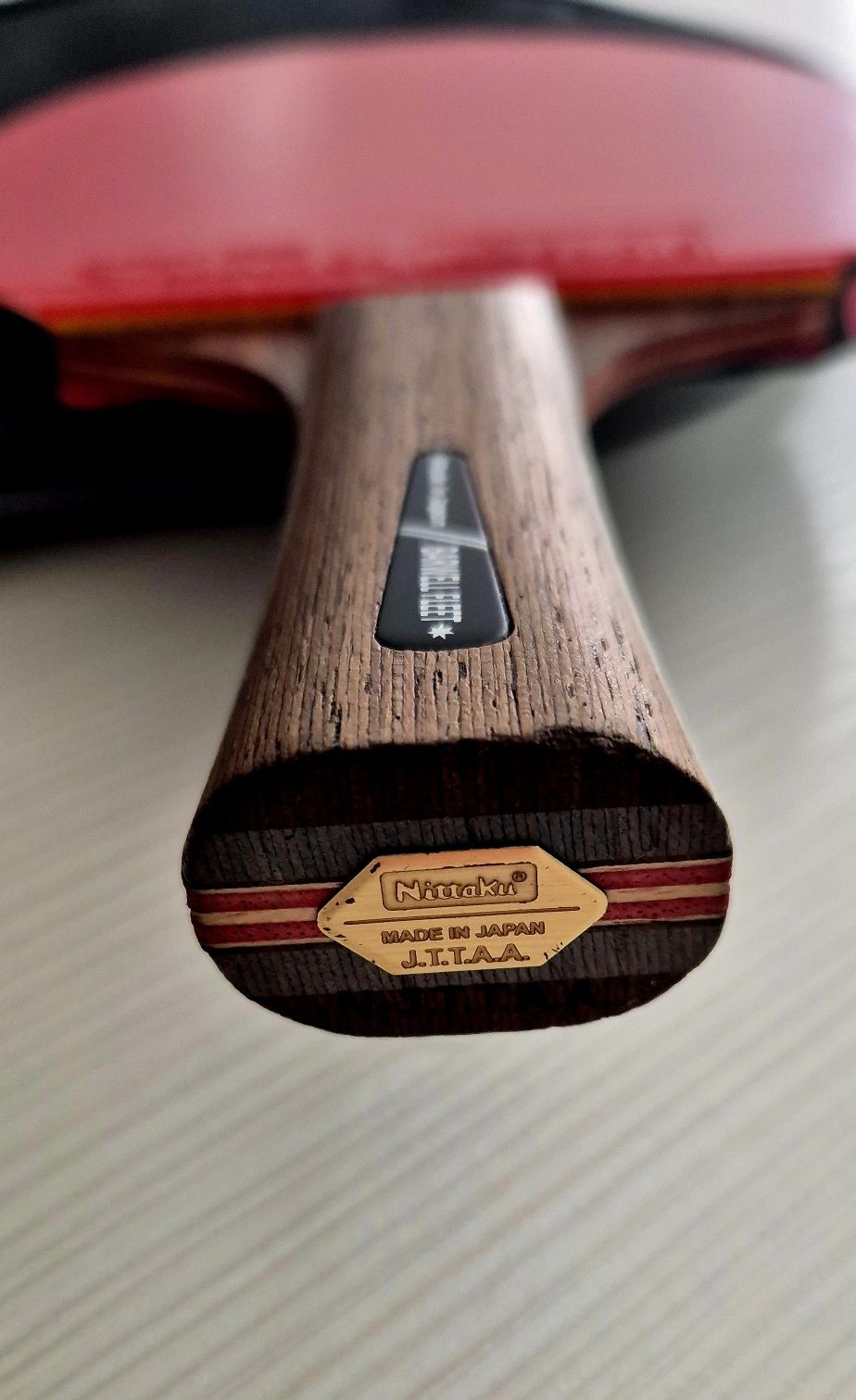 Lemn de colectie, paleta de tenis de masa profesionala !