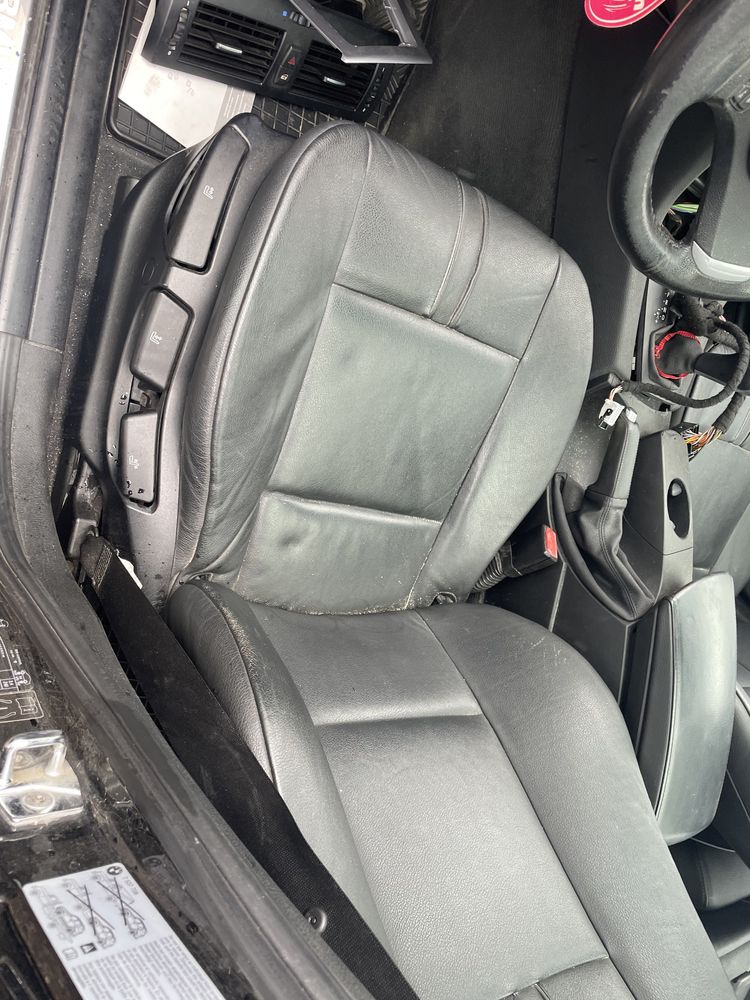 Interior piele bmw x3 e83 cu incalzire, stare perfecta, piele neagra