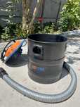 Vând Aspirator cenușa 1000 w Dexter