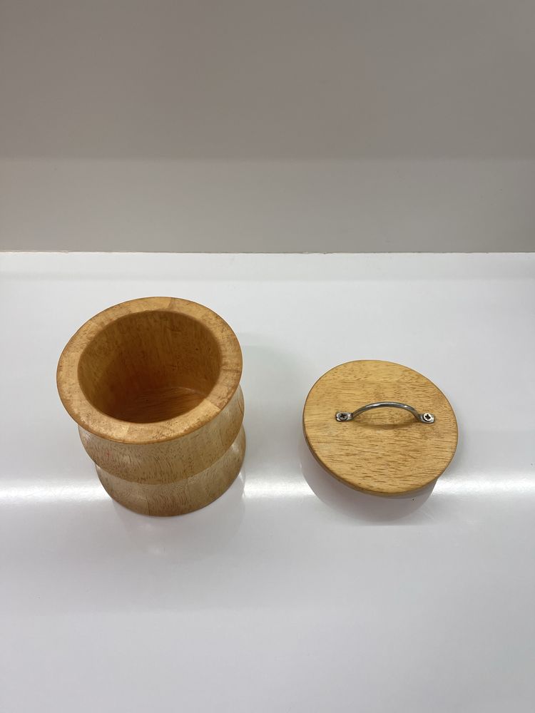 Хлебница и 3 банки для сыпучих