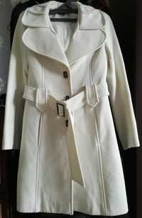 Продам белое пальто