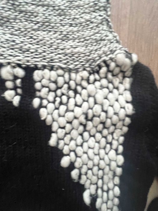 pulover scurt tricotat cu guler Reserved