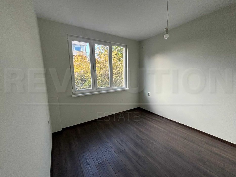 Продава се Тристаен апартамент в София, Гео Милев - 80 кв.м за 2813 €/кв.м - Снимка #3