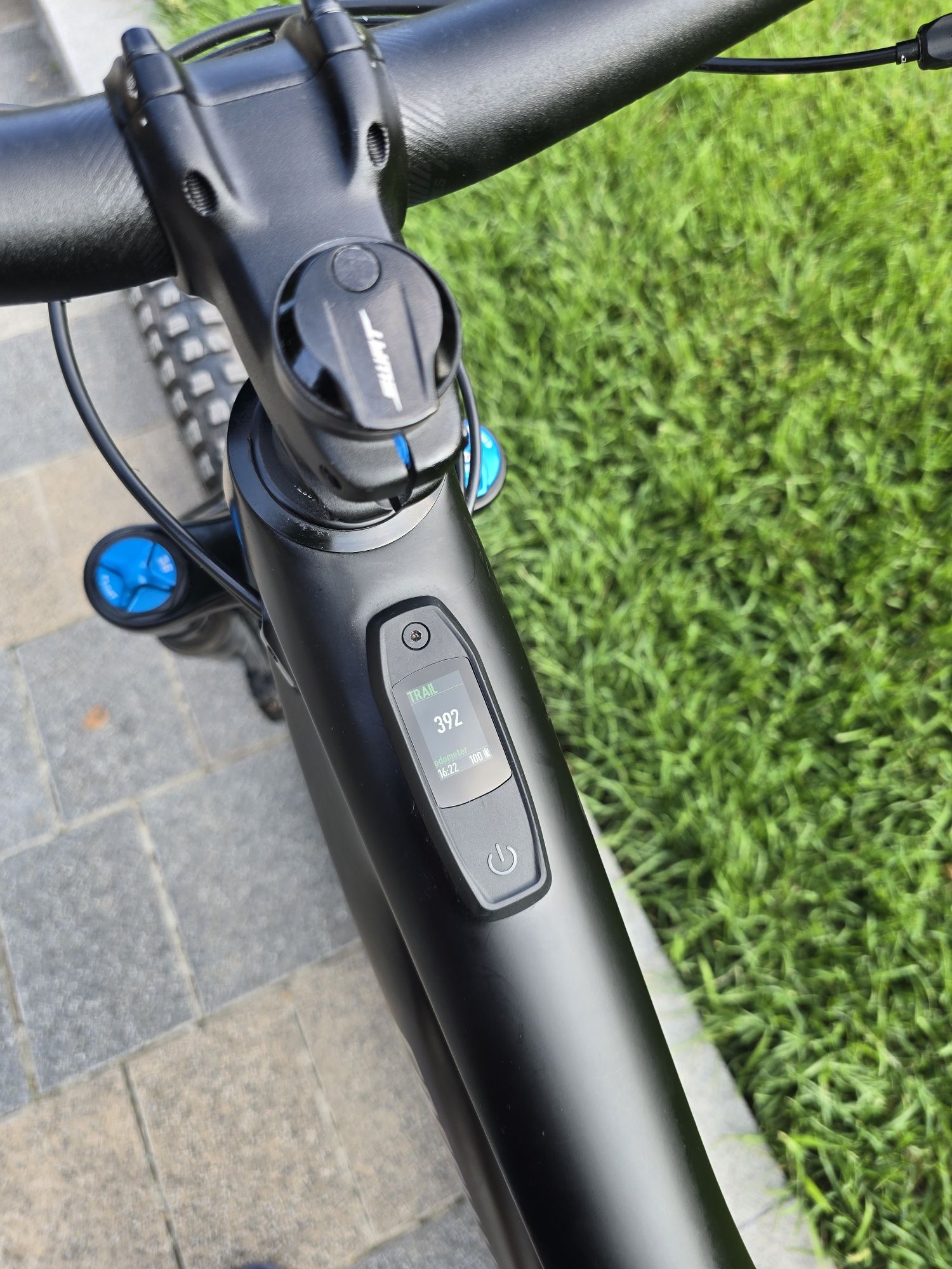 Карбонов електрически specialized turbo levo