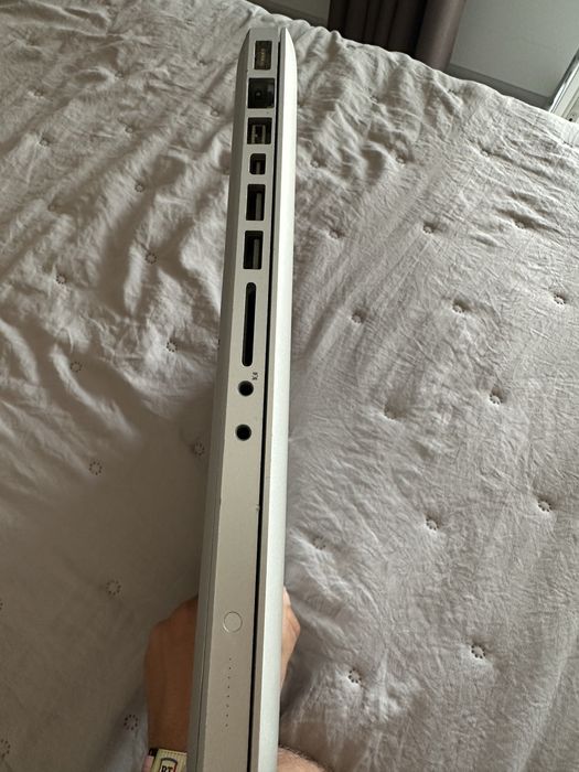 Vand  MacBook Pro