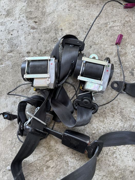 Centuri pretensionere fata Ford Focus 3 Mk3 C Max 2