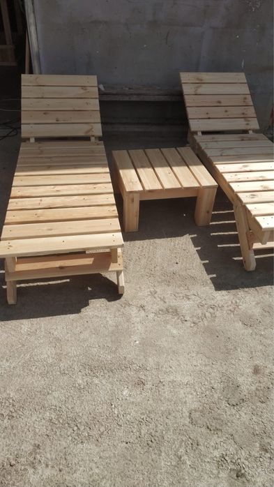 Sezlonguri si masuțe