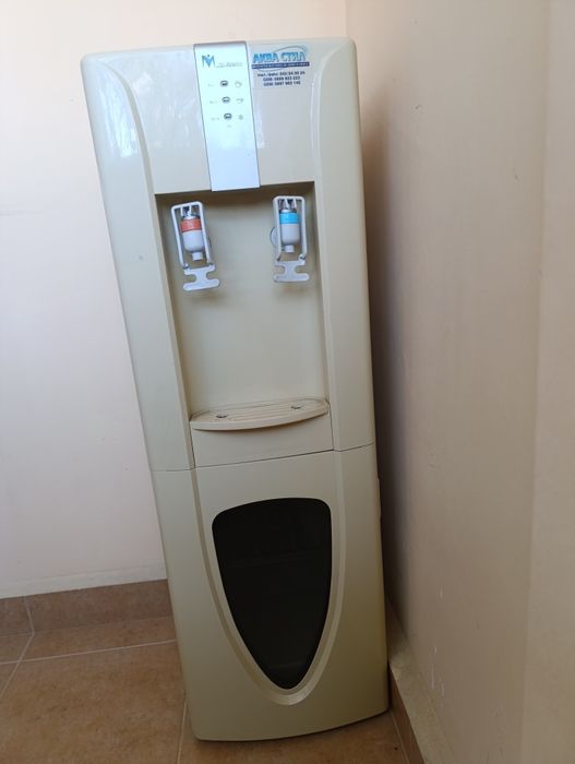 Диспенсър/ Машина за вода MC Bulgaria